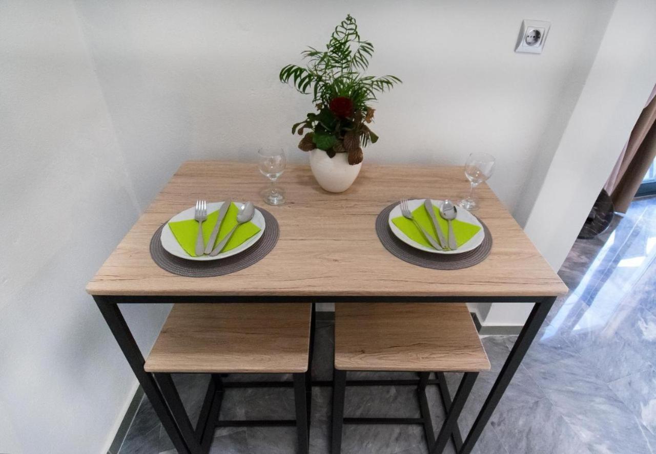 Nick And Helen Apartment Perivolia  Luaran gambar